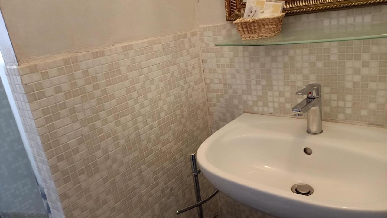 Relais Corso Storico Panzió Pisa Kültér fotó