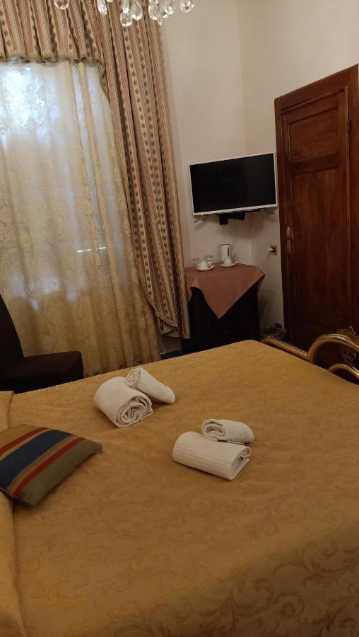 Relais Corso Storico Panzió Pisa Kültér fotó